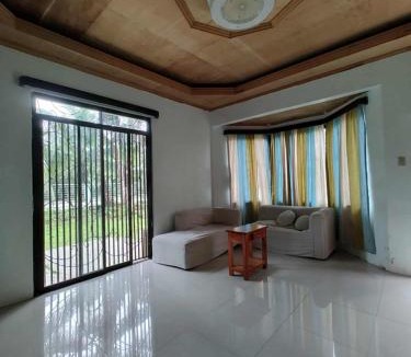 Batuan House | The Red Roof