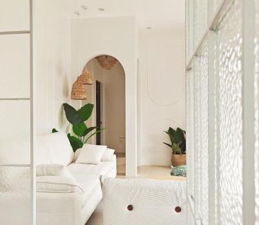 Dauis Apartment | The Shores House