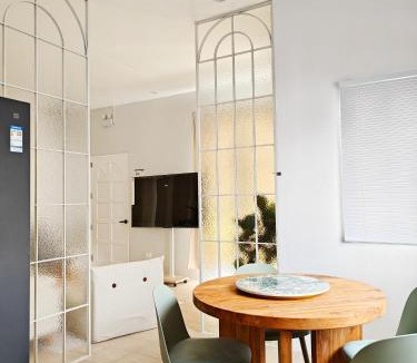 Dauis Apartment | The Shores House-Royal Plams Tres by THE HOUSE