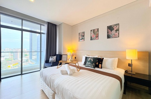 Taman Melaka Raya Apartment | The Straits Residence by Koala