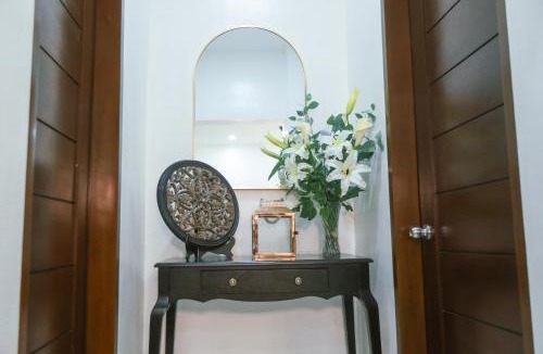 Isabel Hotel | The Suites @ Bellavista