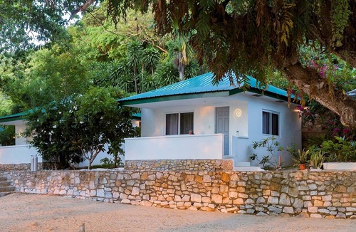 Romblon Island Hotel | The Three P Beach Resort & Dive Center