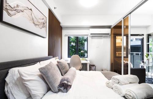Caloocan House | The Travelers Home & Staycation