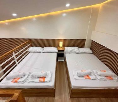 San Vicente Apartment | The Tree House - Connecting Loft Units Govantes