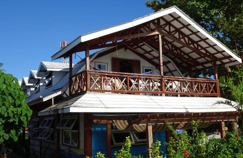 Logon Hostel | Threshershack Inn