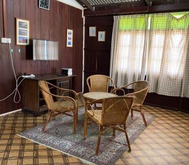 Marang House | TINGKAT ATAS ONLY Homestay 4 minit ke Jeti Pulau Kapas Marang