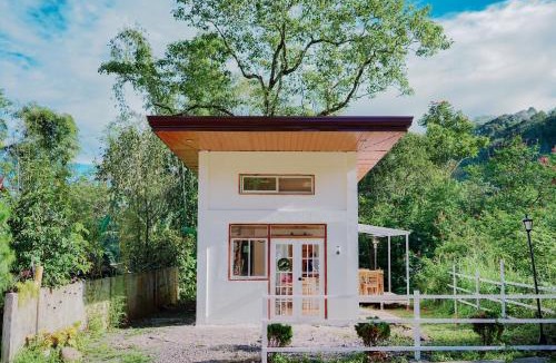 Burgos House | Tiny House in Dahilayan
