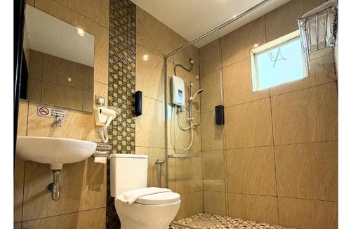 Taman Istana Hotel | Tokiyo Suites Hotel Kinta River Ipoh Town