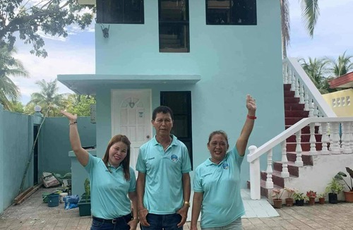 San Remigio House | Tranquil B & B with AC/Rooftop Lounge/Bar/Cabanas and Gourmet Kitchen