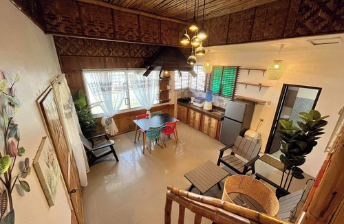 Compostela Cottage | Tranquil Two-Bedroom Beach Front Cottage★
