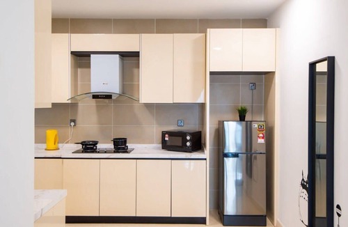 Central District Apartment | TriTower 2BR Opp JB CIQ 6Pax WiFi Free Parking