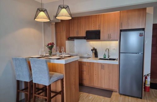 Basak Apartment | Tropical Comfort in Cebu Pool Furnished Cebu view 20min from Airport