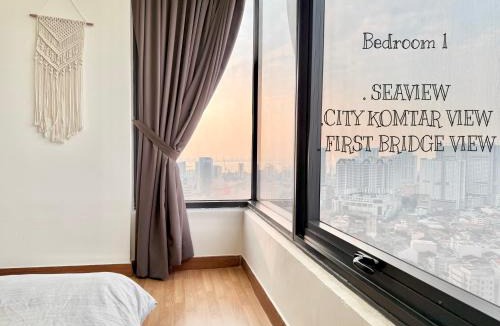 Downtown George Town Apartment | Tropicana 218 Macalister #Top Floor #360 degree View #Local Eateries and convenient store #Infinity Pool #Georgetown #Near Island Hospital