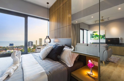 Downtown George Town Hotel | Tropicana 218 Macalister