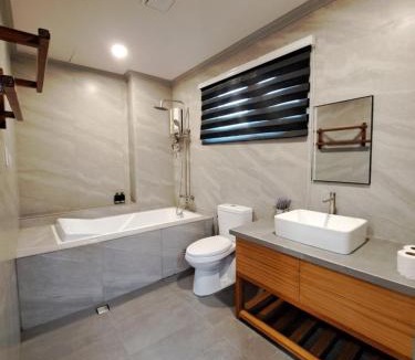 Llorente House | Tungkip House Bed and Breakfast