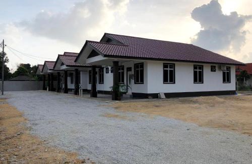 Kampung Sekati House | Twin Homestay C