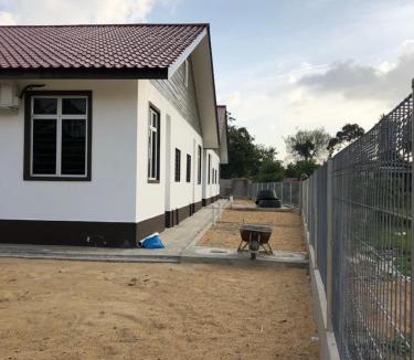 Kampung Sekati House | Twin Homestay C