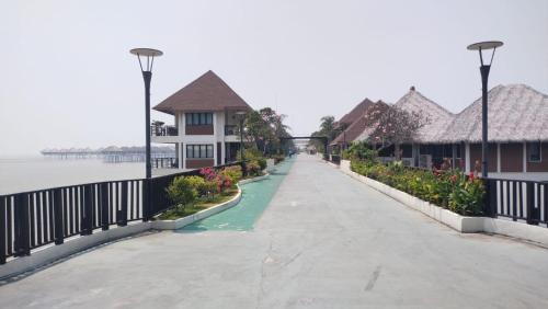 Sungai Pelek Ski Chalet | TWO BEDROOM VILLA'S at GOLDEN PALM TREE RESORT