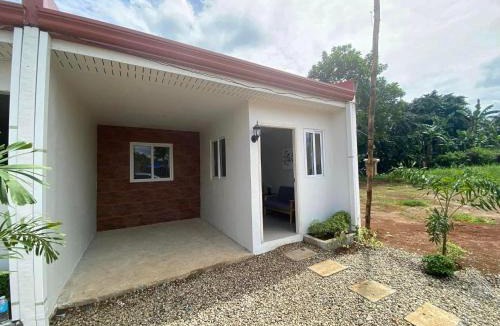 Ormoc House | Two Br-House with Carport