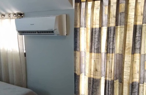 Dumaguete House | Two Story Town House w/ balcony near Dumaguete Airport