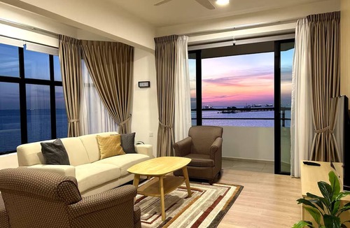Tanjung Kling Apartment | Twynstar Mutiara | Spacious Beach Stay for Families & Groups