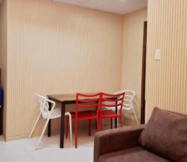 Pasig Apartment | U607 Sunshine100 1bedroom 65InchesTV Wifi Swimming Pool