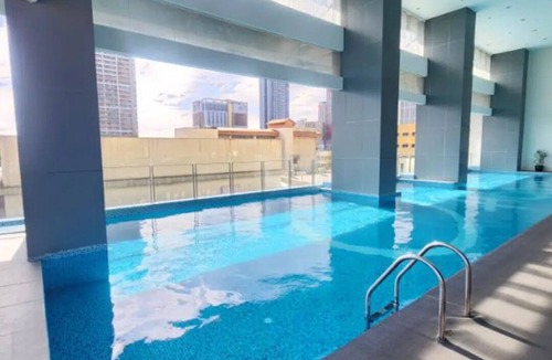 Sampaloc Hotel | UHome Lacson
