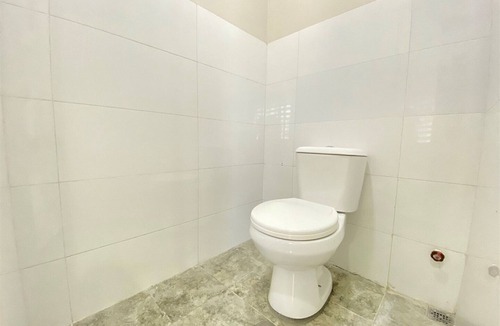 Sampaloc Hotel | UHome Lacson
