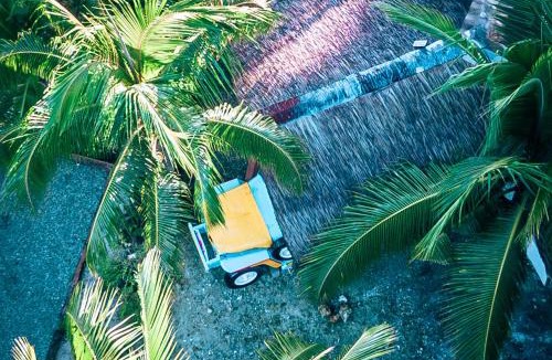 Catangnan Villa | Unique experience Jeepney Island escape