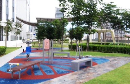 The Strand Apartment | Unique Home Encorp Strand Mall Alpha IVF 4Pax