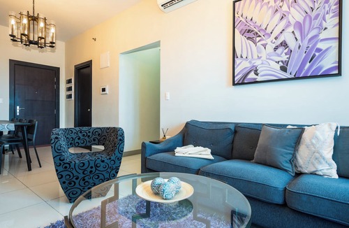 Bonifacio Global City Condo | Uptown Parksuites T2 Spacious 3BR 3TB +tub ~2TV Uptown Mitsukoshi BGC