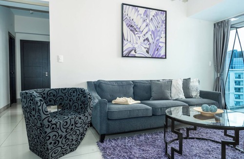 Bonifacio Global City Condo | Uptown Parksuites T2 Spacious 3BR 3TB +tub ~2TV Uptown Mitsukoshi BGC