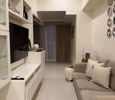 Tanauan City Apartment | Uptown Parksuites Tower 1
