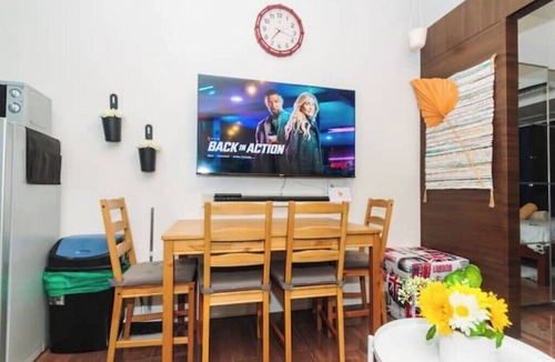 San Antonio Apartment | Urban Charm : Cozy Meet 60 Air Swim Gym Park 300Mb