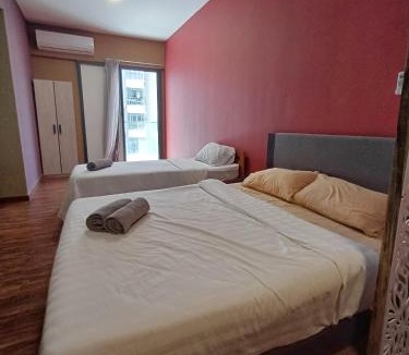 Penampang Apartment | Urban Grey Family Room 8-10pax