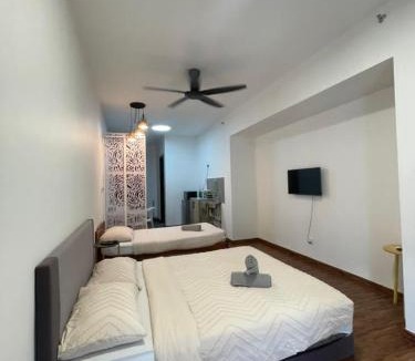 Penampang Apartment | Urban Retreat Homestay at K Avenue