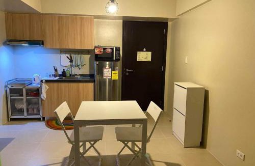 Taguig Apartment | Vacation at Tolentino Residence