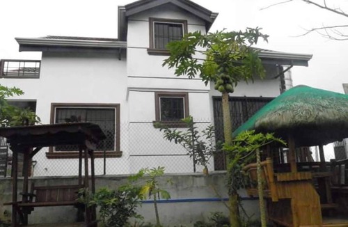Silang House | Vacation house for rent in Silang Cavite - with Private Pool