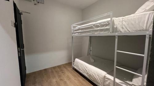 Pelabuhan Klang Apartment | Vee Homestay Gravit8 by Iconique