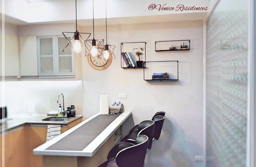 Pinagsama Apartment | Venice Luxury Residences Fiorenzo Studio W/ Balcony-BGC-Grand Canal Mall