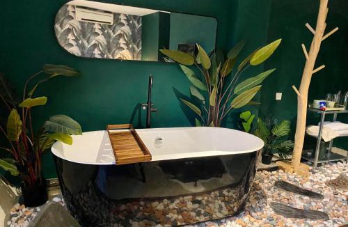 Historic George Town Hotel | Very Hotel