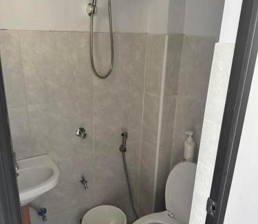 Sorsogon City Villa | Vibrant Vibes Cozy Staycation II in Sorsogon City