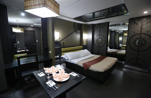 Malabon Hotel | Victoria Court Malabon