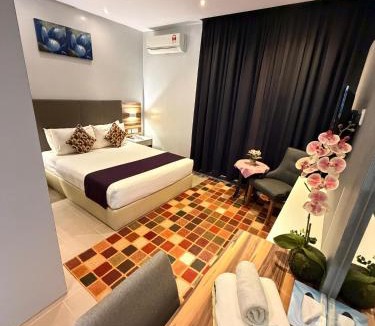 Kuala Teriang Hotel | Villa Abadi Resort VAR