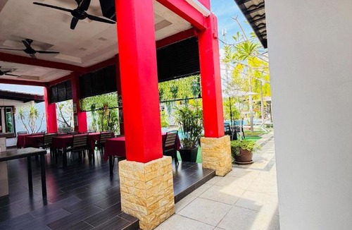 Kuala Teriang Hotel | Villa Abadi Resort VAR