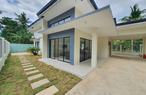 Panglao Villa | Villa Emee Nora in Panglao Island, Bohol Philippines