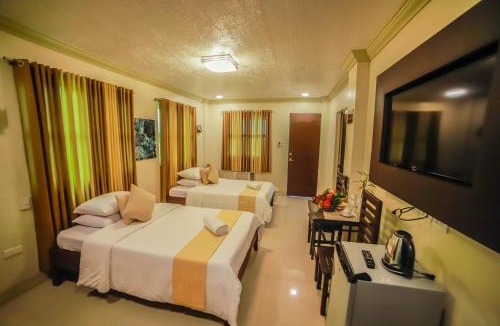 Palayan City Hotel | Villa Esmeralda Bryan's Resort Hotel and Restaurant