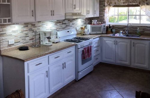 Urbanizacion Tavarez Villa | Villa in downtown Sosua with 2 bedrooms, 2 bathrooms, guest-friendly