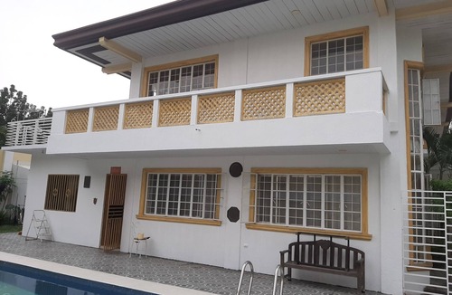 A. Bonifacio Villa | Villa in Parañaque 2/4 Bedrooms