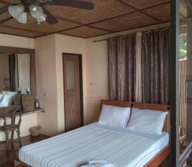 Siquijor Resort | VILLA MARMARINE BEACH RESORT & RESTAURANT